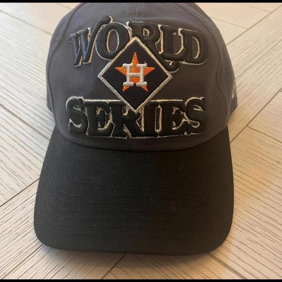 Official on field cap, Houston‎ Astros World Series cap. - Picture 1 of 8